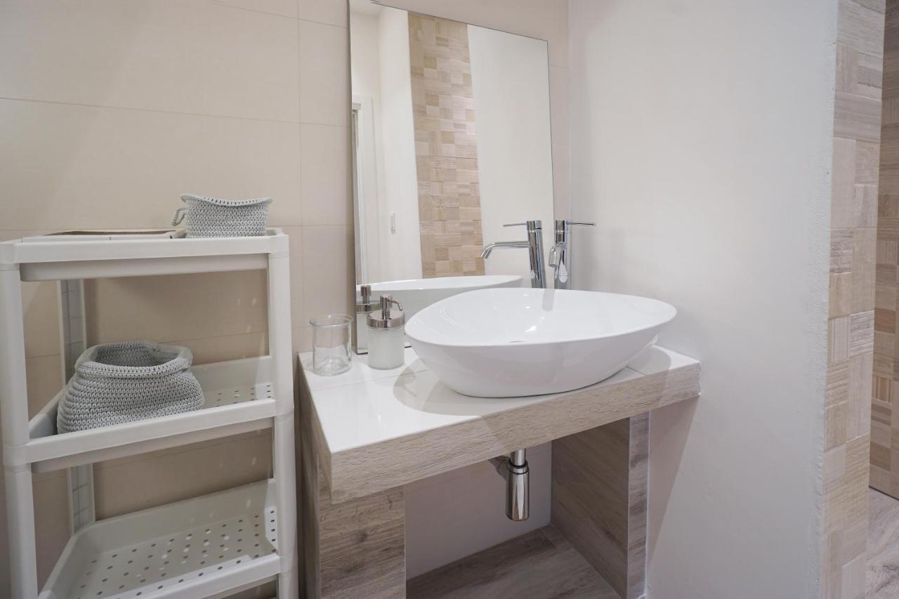 Ghisello Luxury Guesthouse 1 Болоня Екстериор снимка